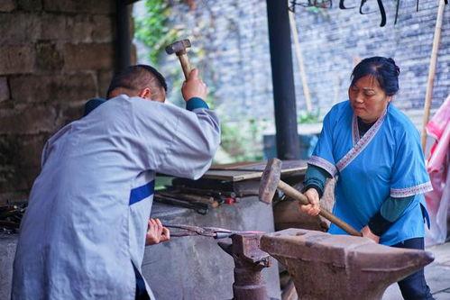穿民国吃瓜看戏,穿民国衣裳，品瓜田乐趣，赏戏曲盛宴