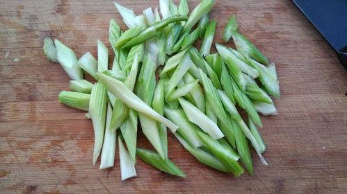 佛手瓜与芹菜能一起吃吗,健康搭配，美味共享